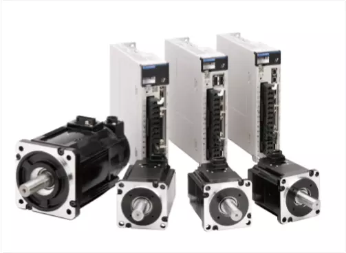 1500*3000mm 500w Racuys Or Ipg Fiber Laser Cutting Machine 1500 * 3000mm 500w Racuys أو آلة القطع بالليزر الليفي Ipg