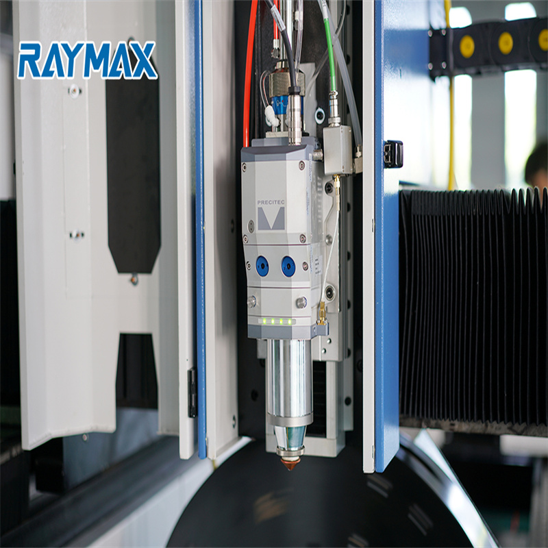 1500Watt 2Kw 3000W 6000W Iron Ss 3D IPG CNC آلة قطع الصفائح المعدنية بالليزر