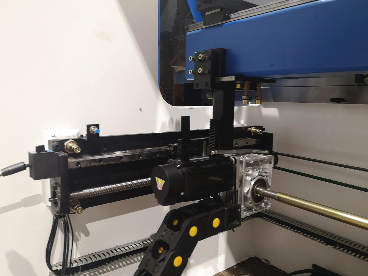 160t-4000 4-axis Cnc Hydraulic Bending Machine Press Brake 160t-4000 4-محور Cnc الهيدروليكية الانحناء آلة الصحافة الفرامل