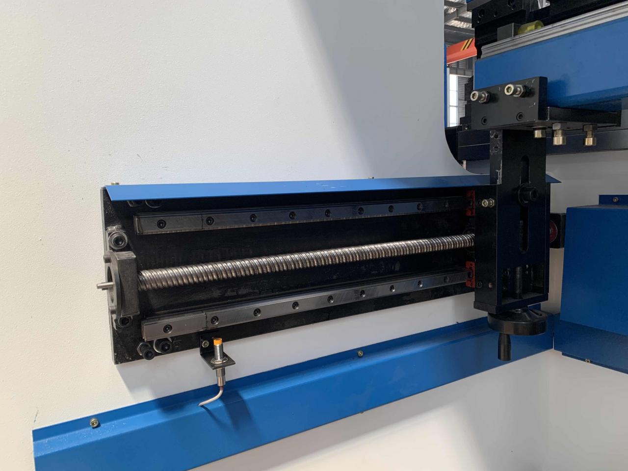 160t-4000 4-axis Cnc Hydraulic Bending Machine Press Brake 160t-4000 4-محور Cnc الهيدروليكية الانحناء آلة الصحافة الفرامل