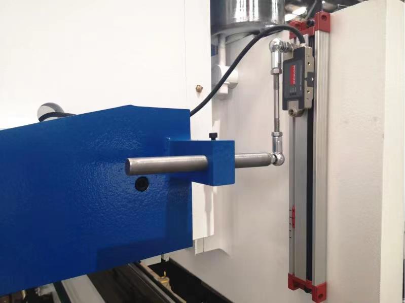 160t-4000 4-axis Cnc Hydraulic Bending Machine Press Brake 160t-4000 4-محور Cnc الهيدروليكية الانحناء آلة الصحافة الفرامل