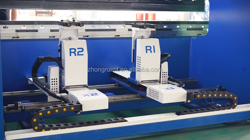 200t 300t Standard Industrial Press Brake Cnc Hydraulic Press Brake Machine 200t 300t القياسية الصناعية الصحافة الفرامل باستخدام الحاسب الآلي آلة الفرامل الصحافة الهيدروليكية