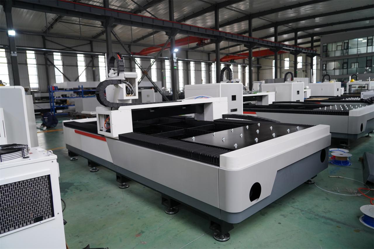 3015 4kw 1kw 2kw 3kw Stainless Steel Cnc Fiber Laser Cutting Machine 3015 4kw 1kw 2kw 3kw الفولاذ المقاوم للصدأ باستخدام الحاسب الآلي الألياف آلة القطع بالليزر