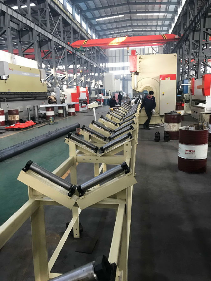 4 Axis Cnc Tandem Press Brake With Delem Da58t 2d Graphical Controller 4 مكابح ضغط Cnc Tandem ذات المحور مع وحدة تحكم رسومية Delem Da58t 2d