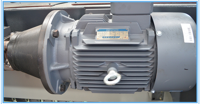 60t Q35-16 Hydraulic Ironworker Shearing Punching Bending And Notching Machine آلة القص والتثقيب الهيدروليكية 60t Q35-16