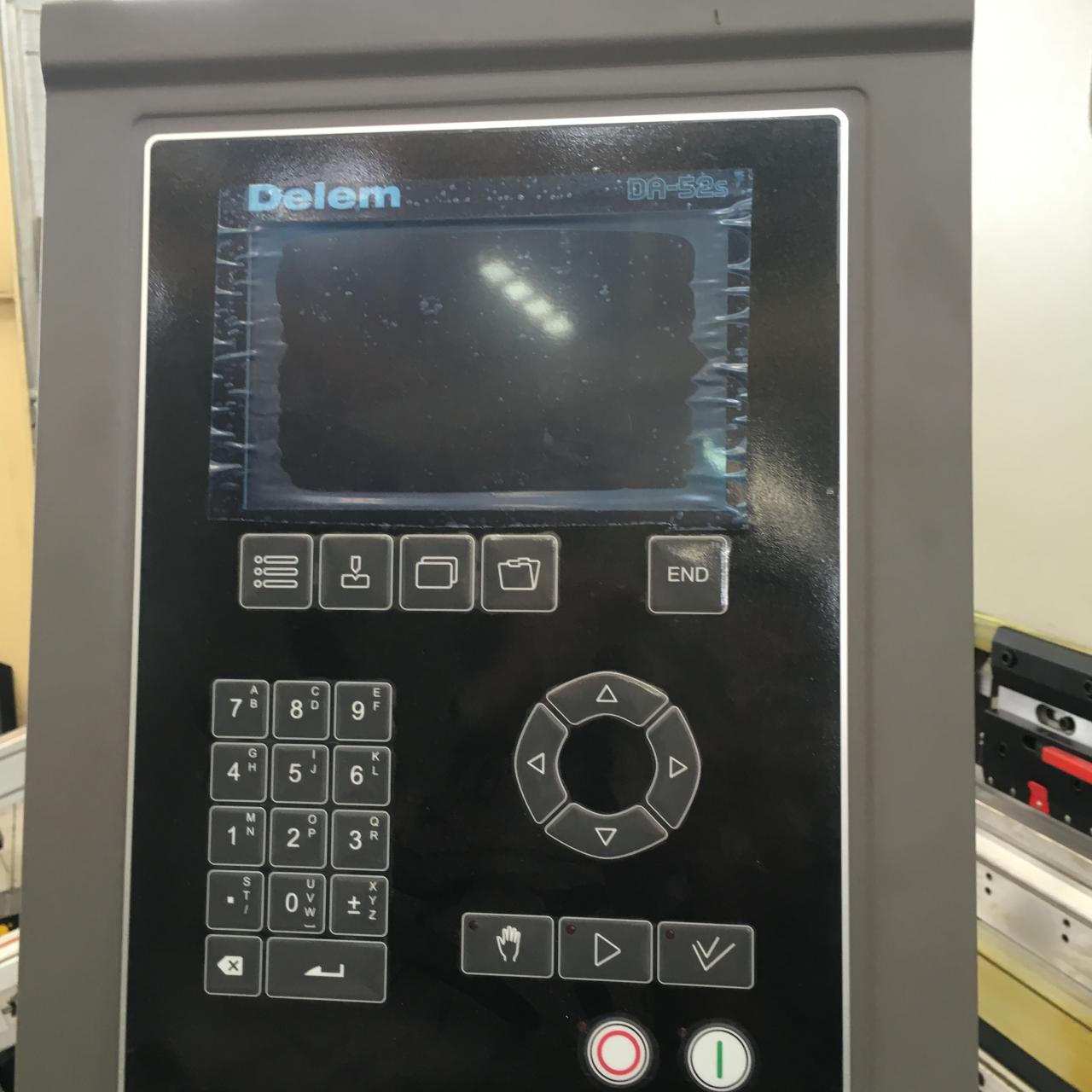 Cnc Servo Press Brake 250t/3.2m 3+1 Axis 3 Meter Sheet Metal Press Brake الفرامل الصحافة المؤازرة باستخدام الحاسب الآلي 250t / 3.2m 3 + 1 محور 3 متر الفرامل الصحافة الصفائح المعدنية