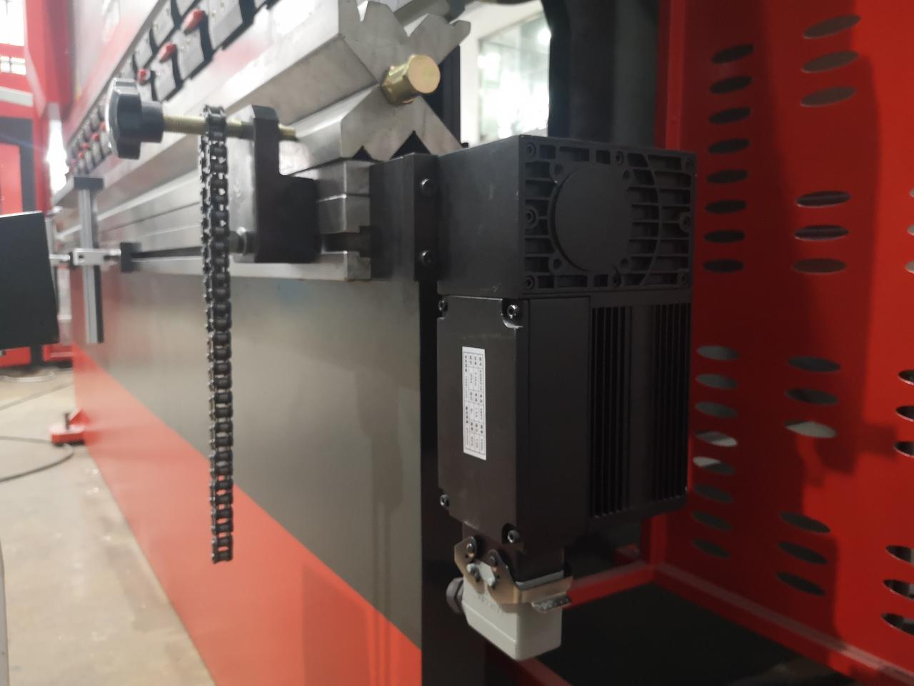 Delem Da66t 125 3+1 4+1 6+1 8+1 Cnc Hydraulic Press Brake For Metal Plate Bending Delem Da66t 125 3 + 1 4 + 1 6 + 1 8 + 1 Cnc الفرامل الهيدروليكية الصحافة لثني الألواح المعدنية