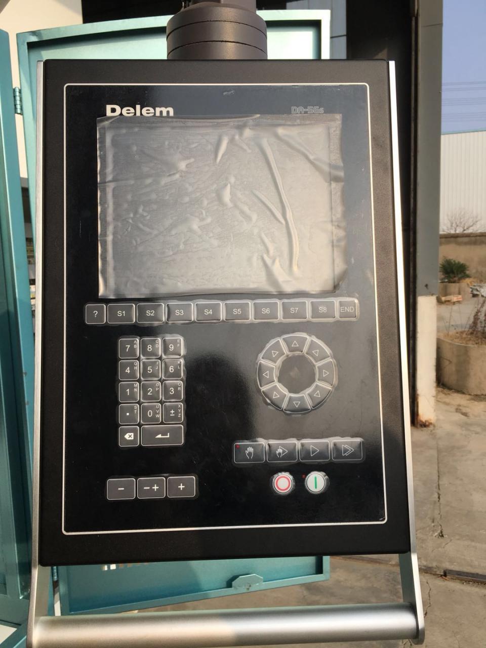 الهيدروليكية الفولاذ المقاوم للصدأ Wc67y / k-300/6000 قالب التتويج الصحافة الفرامل