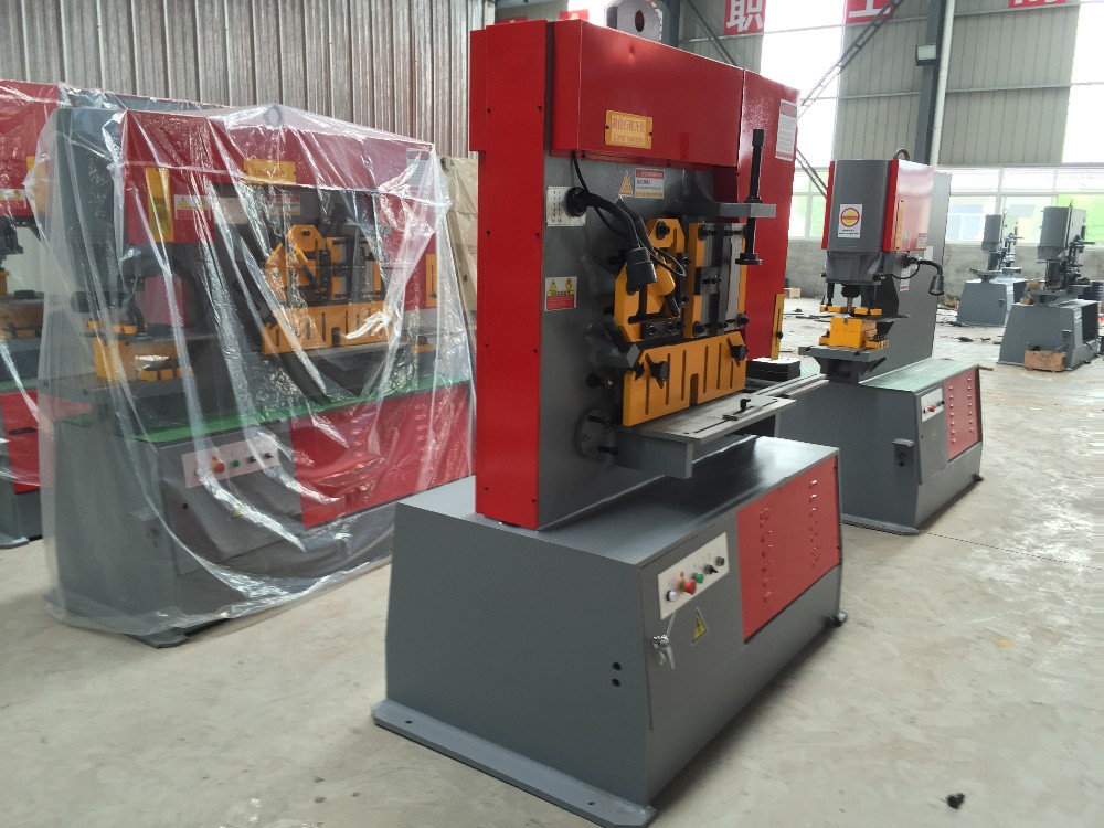Q35y Series Multifunctional Hydraulic Iron Worker Combined Shearing And Punching Machine Q35y سلسلة متعددة الوظائف الهيدروليكية عامل الحديد آلة القص واللكم