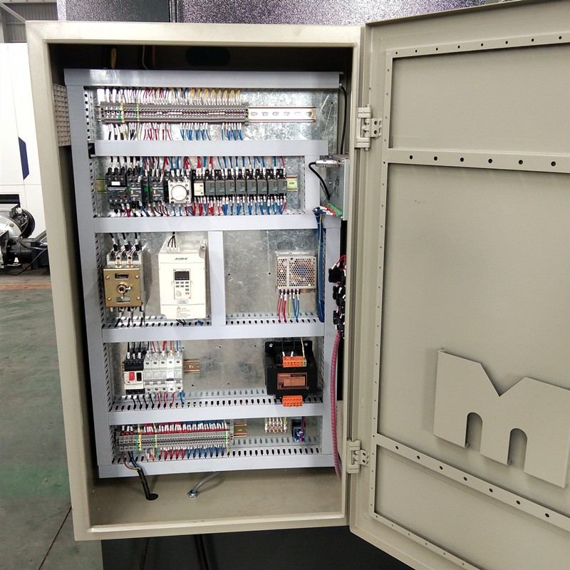 Qc12k-4x2500 Cnc Hydraulic Customized Shearing Machine Cutting Machine Qc12k-4x2500 Cnc الهيدروليكية آلة قص آلة القطع المخصصة