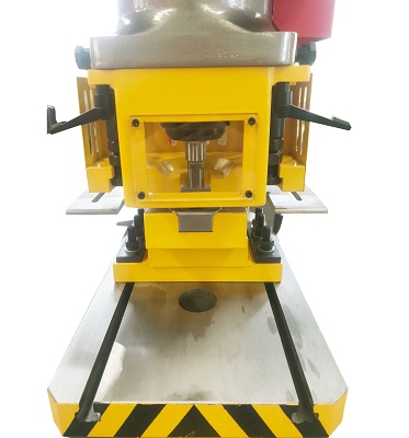 Steel Plate Angle Cutting Punching Notching Machine Hydraulic Ironworker For Sale زاوية الصفيحة الفولاذية قطع اللكم آلة التحزيز عامل الحديد الهيدروليكي للبيع