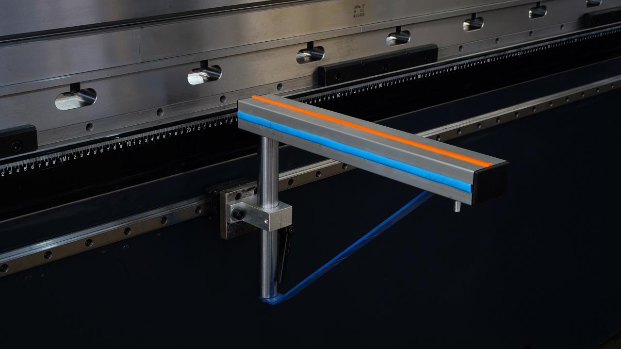 Wc67k-400T Cnc Plc آلة ثني الألواح اليدوية الهيدروليكية Nc الصحافة آلة الفرامل