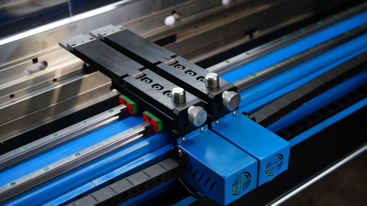 Wc67k-400T Cnc Plc آلة ثني الألواح اليدوية الهيدروليكية Nc الصحافة آلة الفرامل