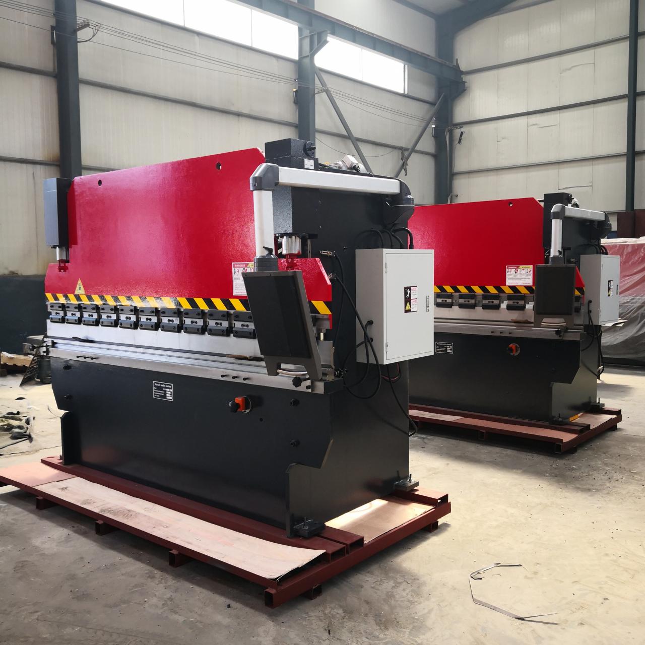Wc67y-160 4000 Hydraulic Press Brake Cnc Metal Bending Machine For 4000mm Width Steel Wc67y-160 4000 مكبس هيدروليكي آلة ثني المعادن باستخدام الحاسب الآلي للصلب بعرض 4000 مم