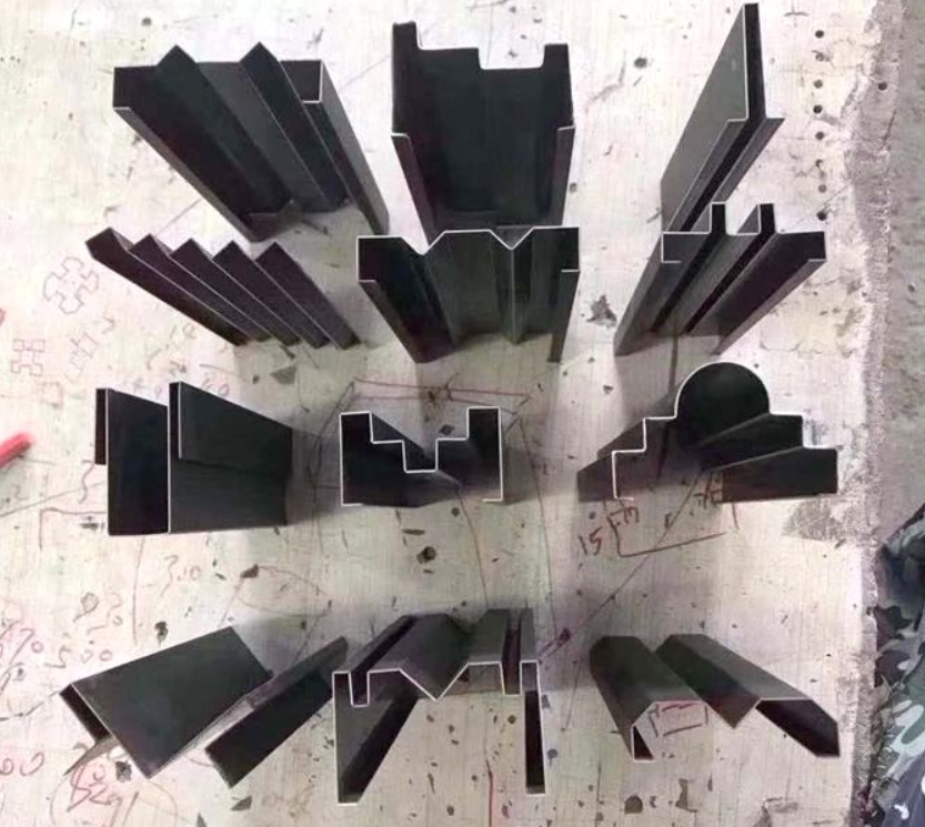 Wc67yk 80 100 160 200 Ton 3200mm E21 Nc Sheet Metal Oil Hydraulic Press Brake Price Wc67yk 80100160200 طن 3200 مم E21 Nc الصفائح المعدنية الزيتية الهيدروليكية الصحافة سعر الفرامل