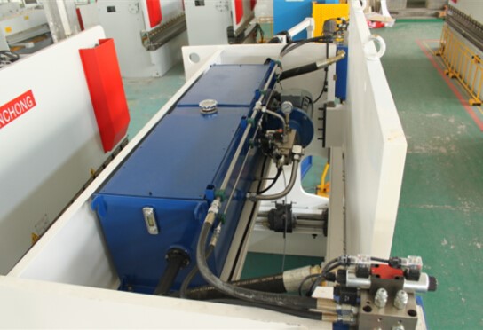 Wc67yk 80 100 160 200 Ton 3200mm E21 Nc Sheet Metal Oil Hydraulic Press Brake Price Wc67yk 80100160200 طن 3200 مم E21 Nc الصفائح المعدنية الزيتية الهيدروليكية الصحافة سعر الفرامل